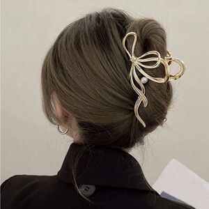 Elegant Gold bow Hair Clip K15